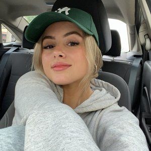 Meet your Posher, Gabrielle